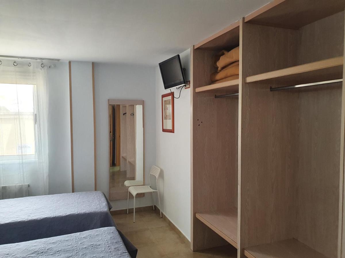 Hostal Fronton Alcobendas Exterior foto