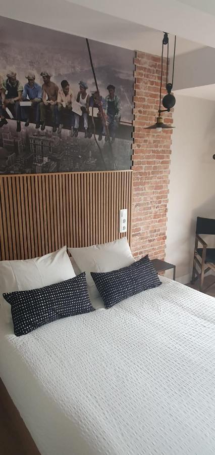 Hostal Fronton Alcobendas Exterior foto