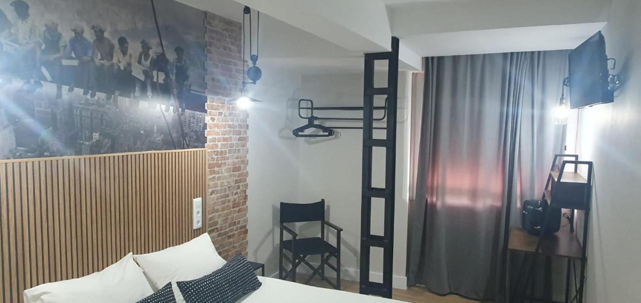 Hostal Fronton Alcobendas Exterior foto