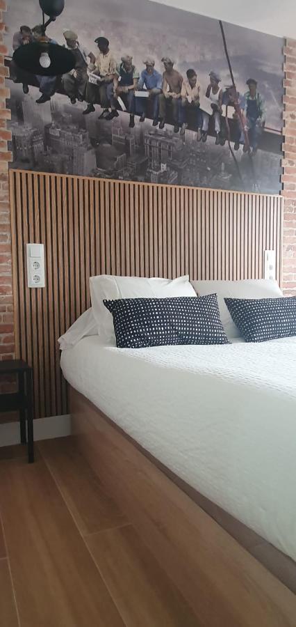 Hostal Fronton Alcobendas Exterior foto